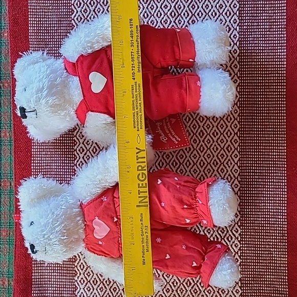 Hallmark Blushing Bears Valentines Kiss Kiss 💋 Bears - Picture 12 of 12
